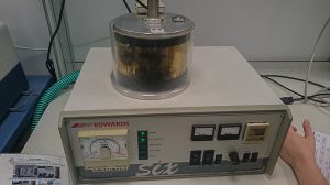 identificación de material polímero plástico técnicas de microscopía electrónica SEM con identificación de material mediante tecnología cuantitativa EDX.