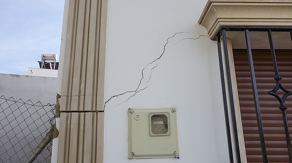 Informe pericial de daños en viviendas por defectos de cimentación. estudio geotécnico del terreno
